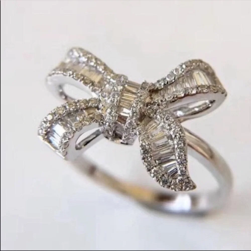 💯 NEW BAGUETTE BOW 925 STERLING SILVER DIAMOND RING, CUTE RING, SHINY RING. - Picture 3 of 6